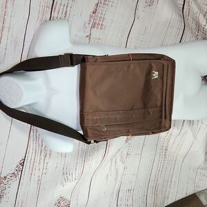 CaseCrown Microsoft surface vertical messenger bag